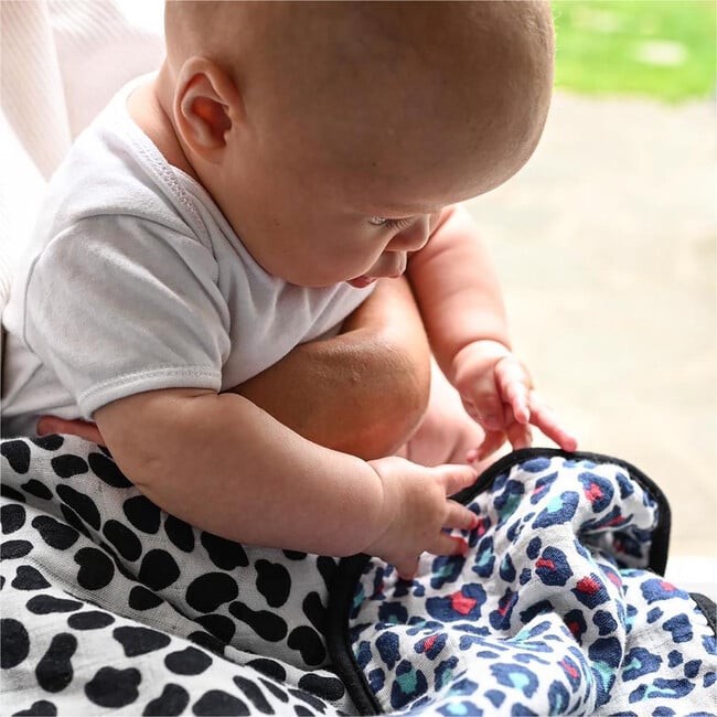 Animal Print Muslin Triple-Layer Reversible Blanket, Blue, Black And White - Other Accessories - 2