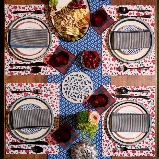 Jubilee Plaid Cocktail Napkins, 4-Piece Set - Tableware - 2