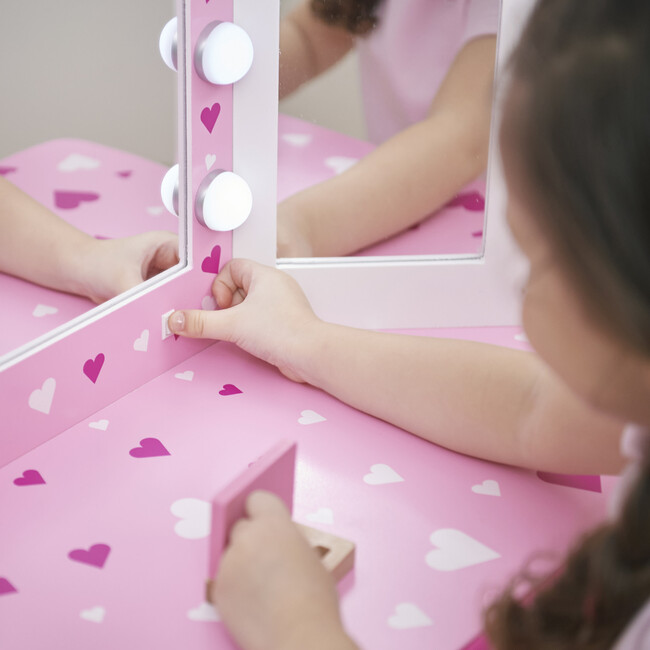 Sweethearts Print Gisele Medium Vanity - White/Pink - Makeup - 5