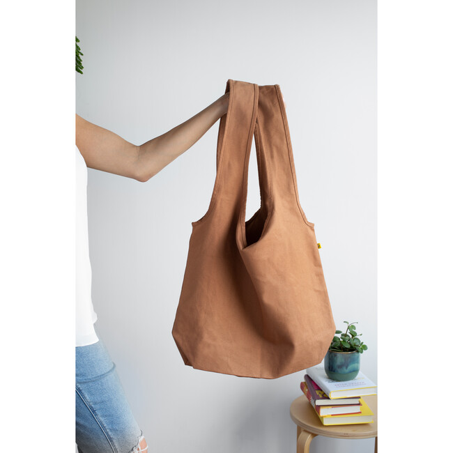Women's Solid Wide-Strap Slouchy Bag, Nutmeg - Bags - 2