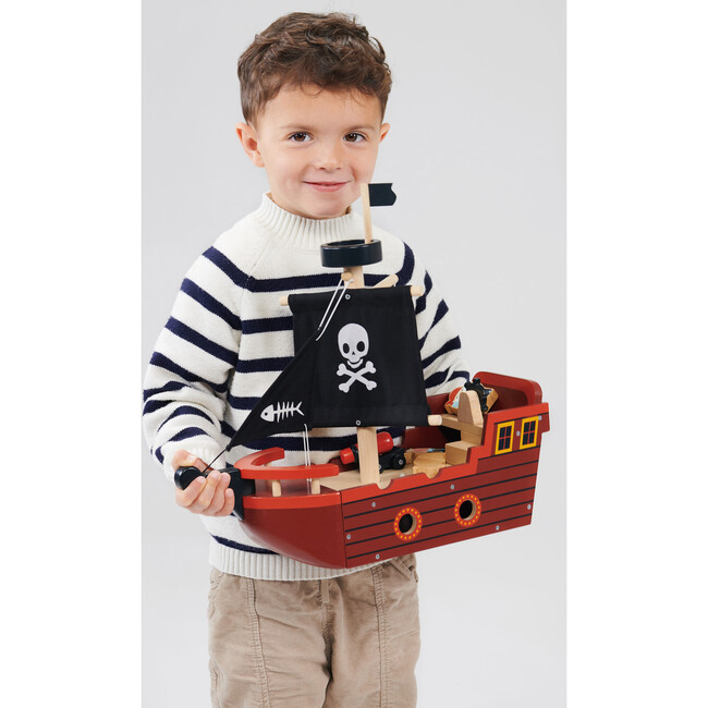 Fishbones Pirate Ship - Woodens - 4