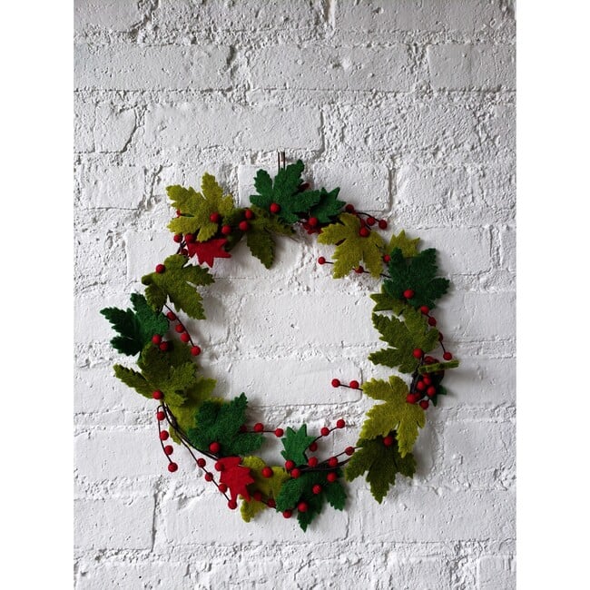 Maple Leaf Christmas Wreath with Berries - Wreaths - 3