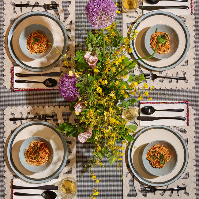 Noir Royale Tablecloth - Tableware - 3