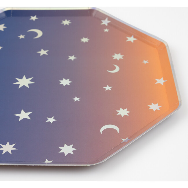 Making Magic Star Dinner Plates - Paper Goods - 2