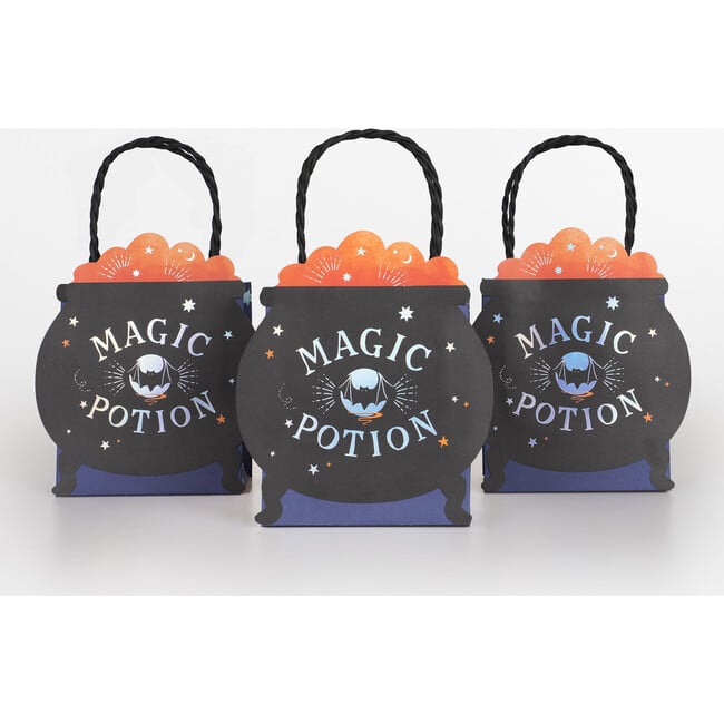 Making Magic Cauldron Party Bags - Paper Goods - 5