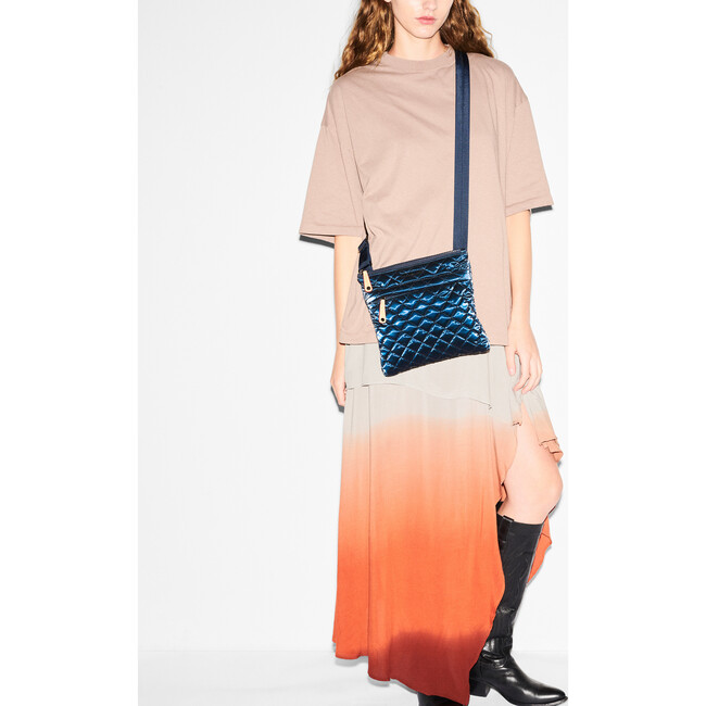 Women's Metro Flat Crossbody Handbag, Midnight Liquid - Bags - 4