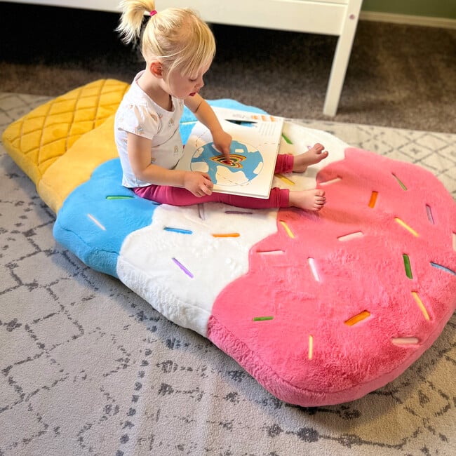 Triple Scoop Ice Cream Fluffy Floor Cushion - Playmats - 4