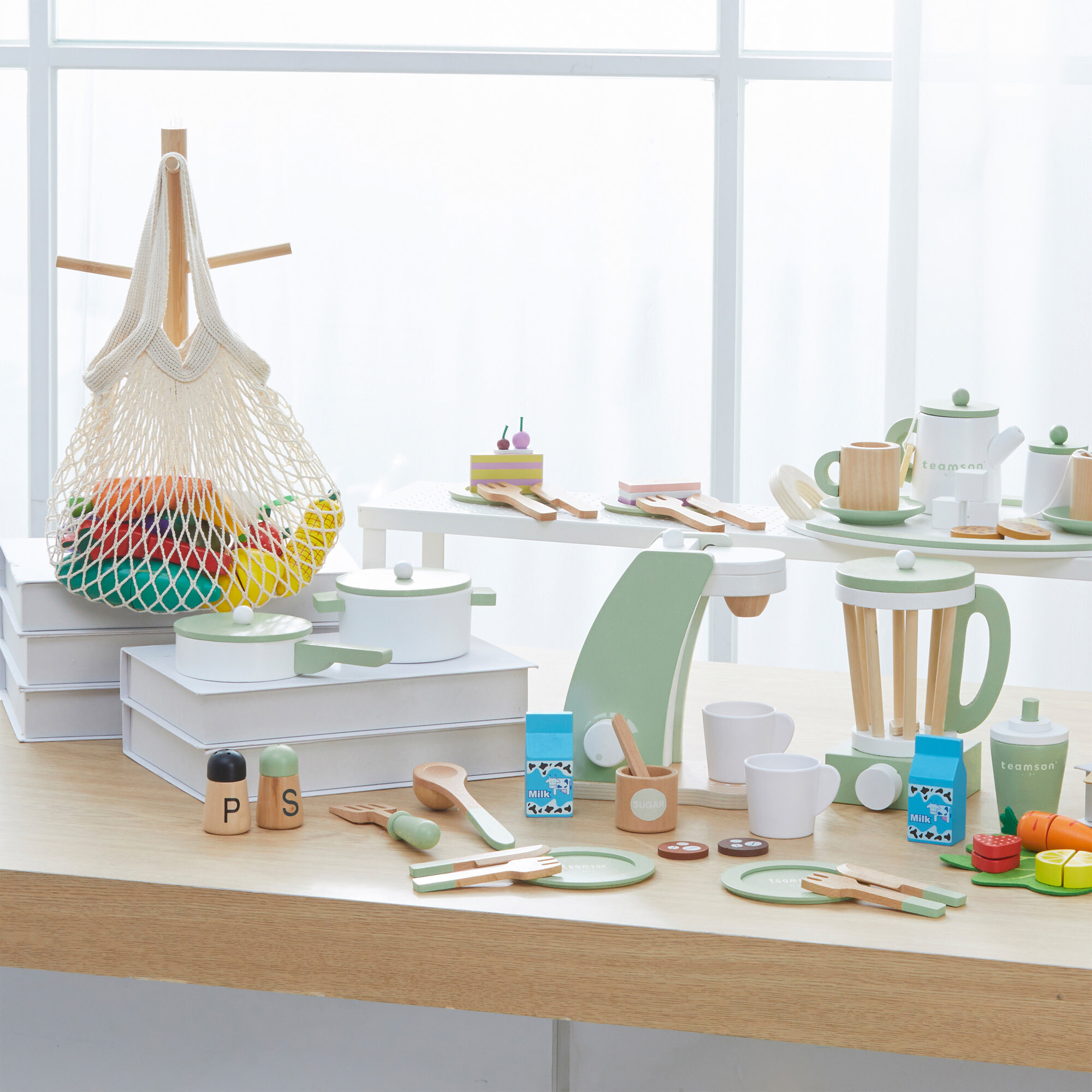 Little Chef Frankfurt Wooden Mixer Play Kitchen Accessories, Green -  Teamson Kids Play Food & Accessories