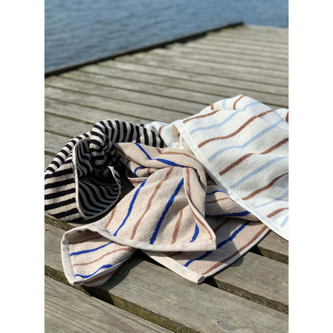 Raita Striped Large Towel, Caramel & Optic Blue - Towels - 3