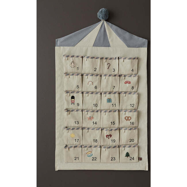 Circus Christmas Calendar, Blue - Advent Calendars - 2