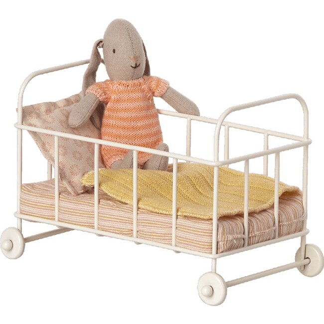 METAL COT-BED + BEDDING - Plush - 2