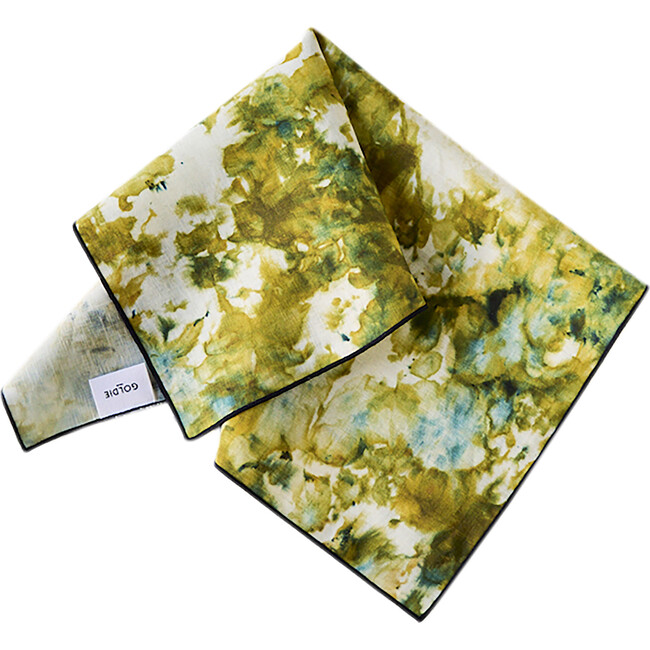 Green Marble Napkin with Navy Trim