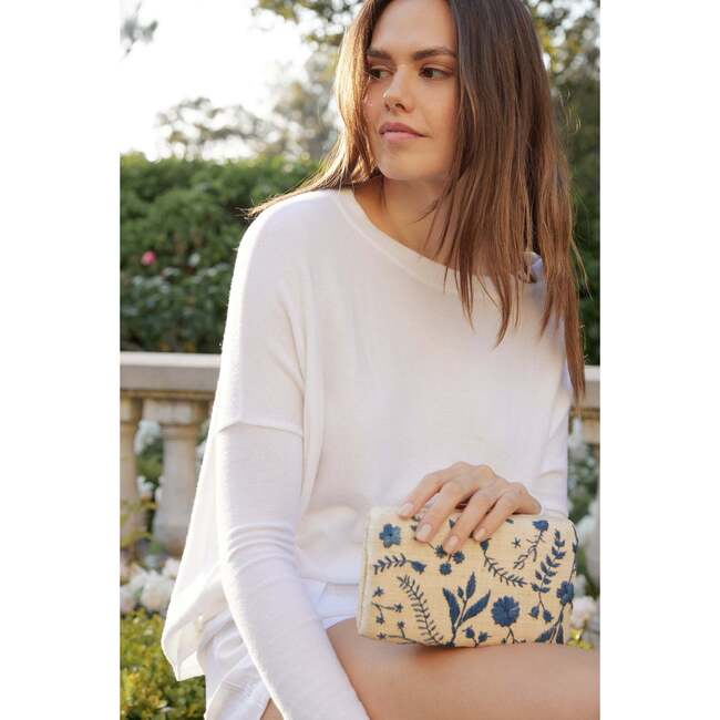 Women's Hana Hand-Embroidered Chain Strap Raffia Clutch, Blue - Bags - 4