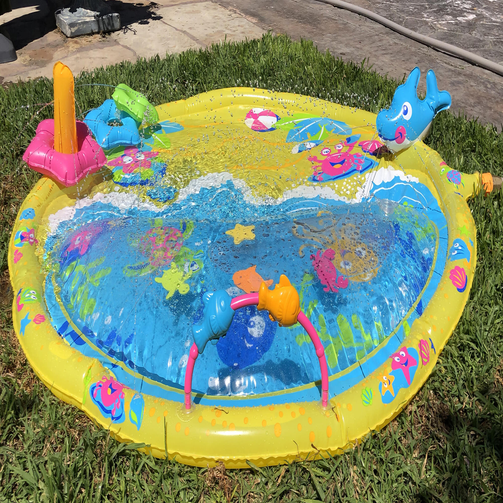Wiggle 'N Waves 44" Activity Sprinkling Play Round Mat - Kids Sprinklers - 1