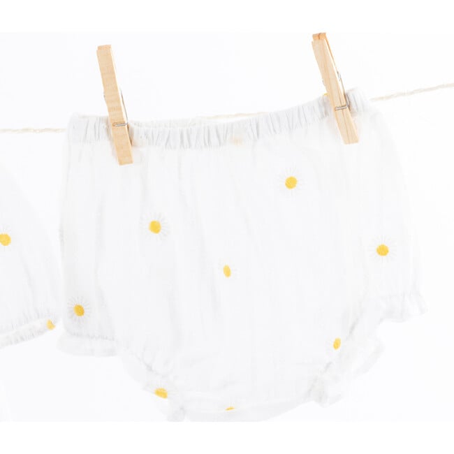 Pretty Daisy Embroidered Baby Set, White