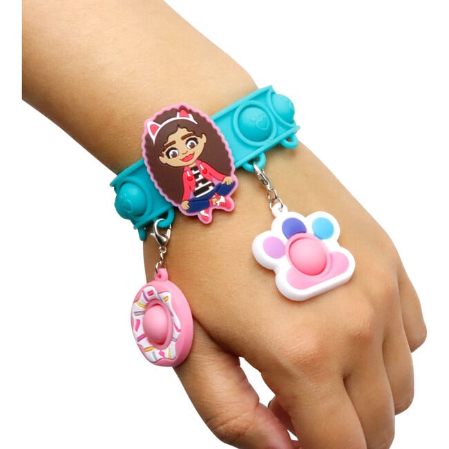 Pop-Eeze: Gabby's Dollhouse Bracelet Activity Set - Activities - 4