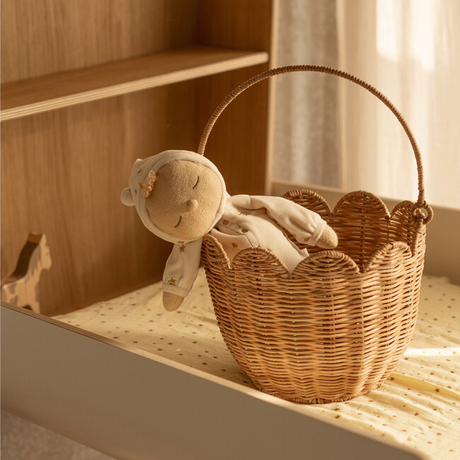 Rattan Tulip Carry Basket - Natural - Easter Baskets - 2