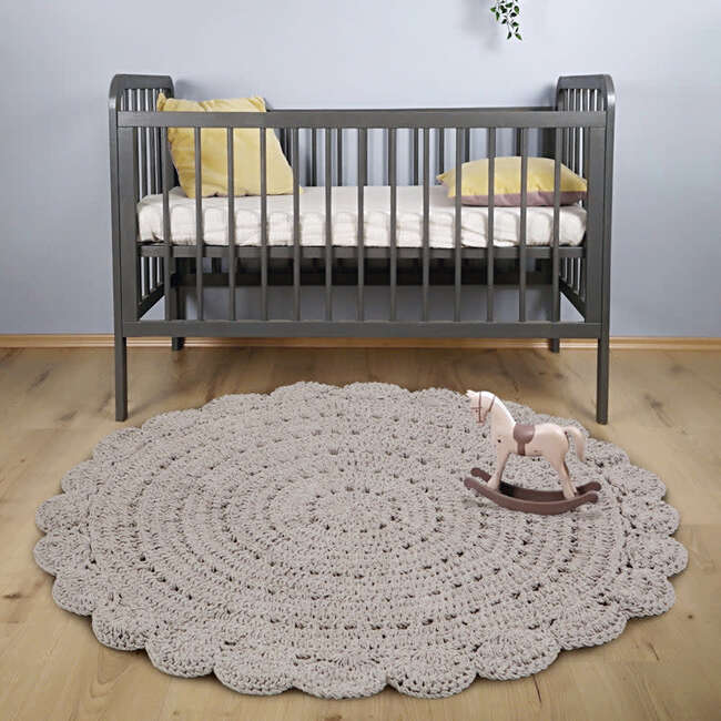 Alma Hand-Crocheted Scalloped Round Rug, Grey - Rugs - 2