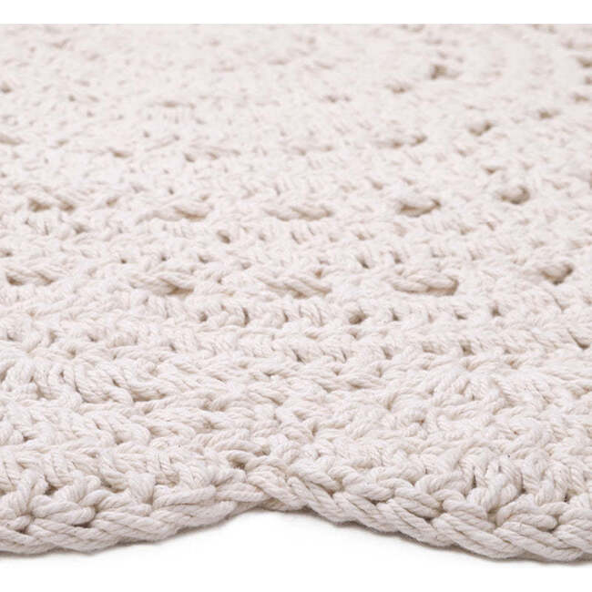 Alma Hand-Crocheted Scalloped Round Rug, Raw White - Rugs - 5