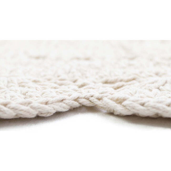 Alma Hand-Crocheted Scalloped Large Round Rug, Raw White - Rugs - 5