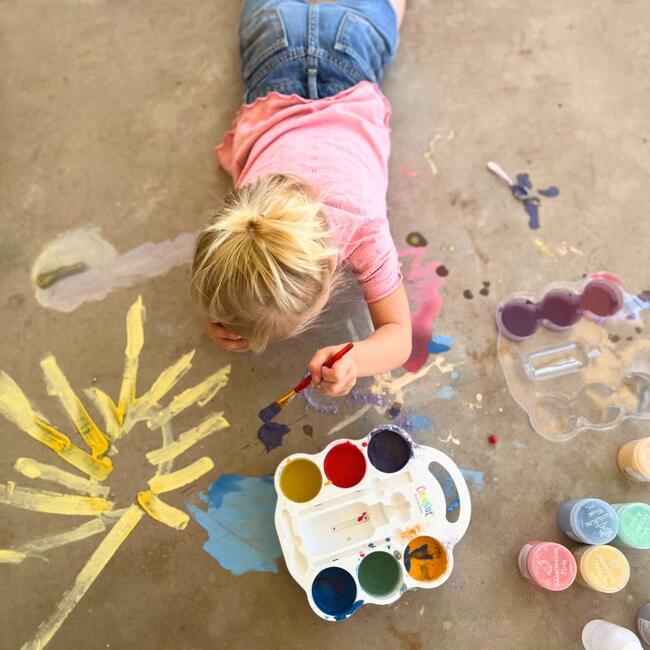 DIY Sidewalk Chalk Paint Set - Activities - 2