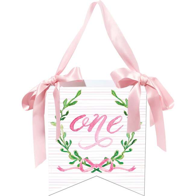 "One" Laurel Wreath Hanger, Pink