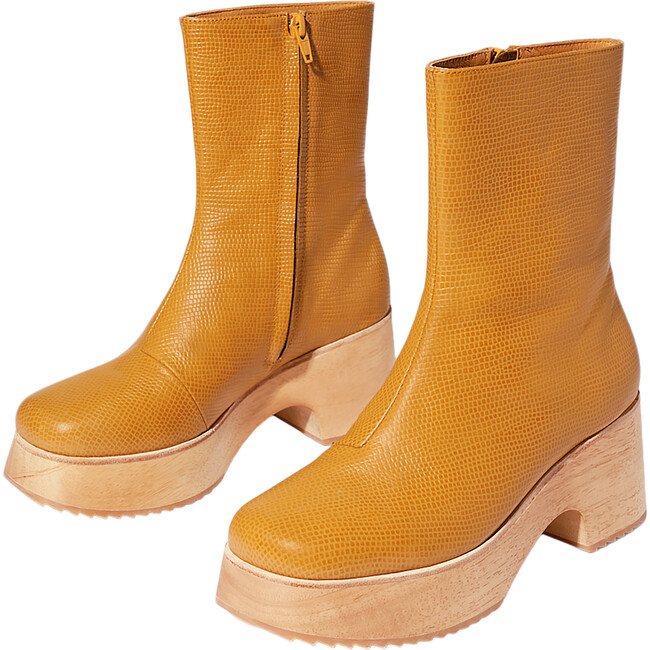Women's Isla Leather Low 2.75-Inch Heel Platform Clog Boots, Caramel