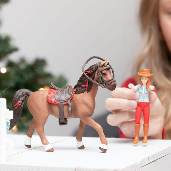 Schleich Horse Club: Hannah & Cayenne - Horse & Rider Figurine Playset - Playsets - 2