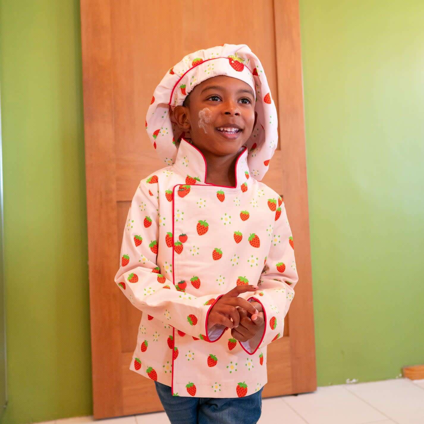 A Leading Role x Strawberry Shortcake Child Chef Jacket Dress Up - Costumes - 1