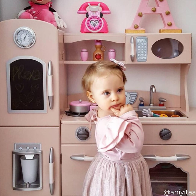 Girls pink play kitchen online