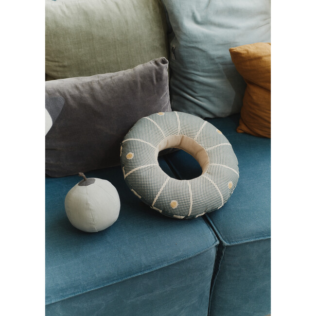 Interactive UFO Cushion - Decorative Pillows - 4