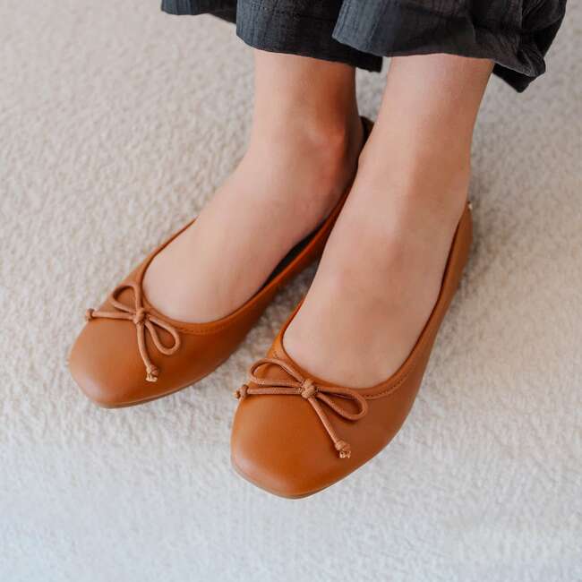 Miss Sadie Bow Round Toe Rubber Sole Ballet Flats, Tan - Flats - 4