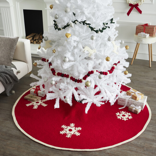 Handmade Christmas Tree Skirt in Felt - Snowflakes on Red - Tree Skirts - 2