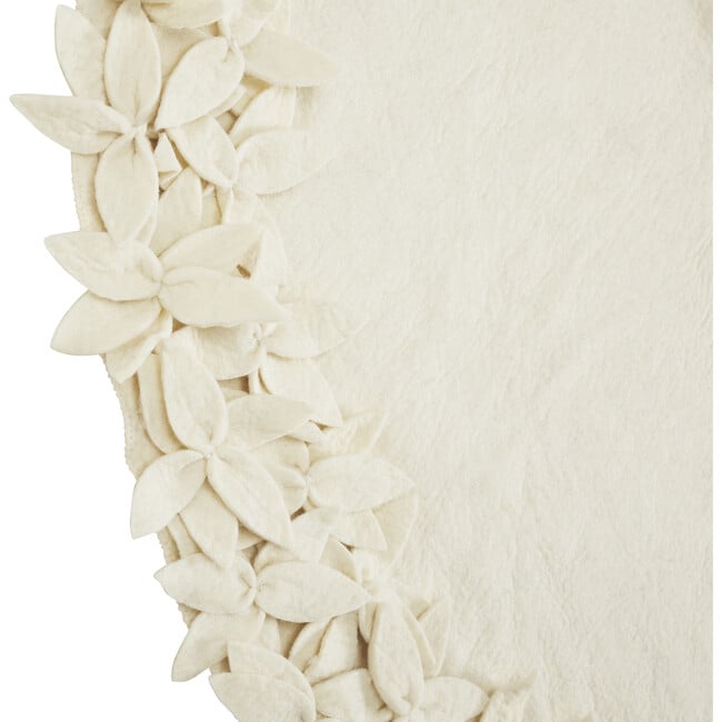 Mini Christmas Tree Skirt, Cream Overlapping Flowers - Tree Skirts - 2