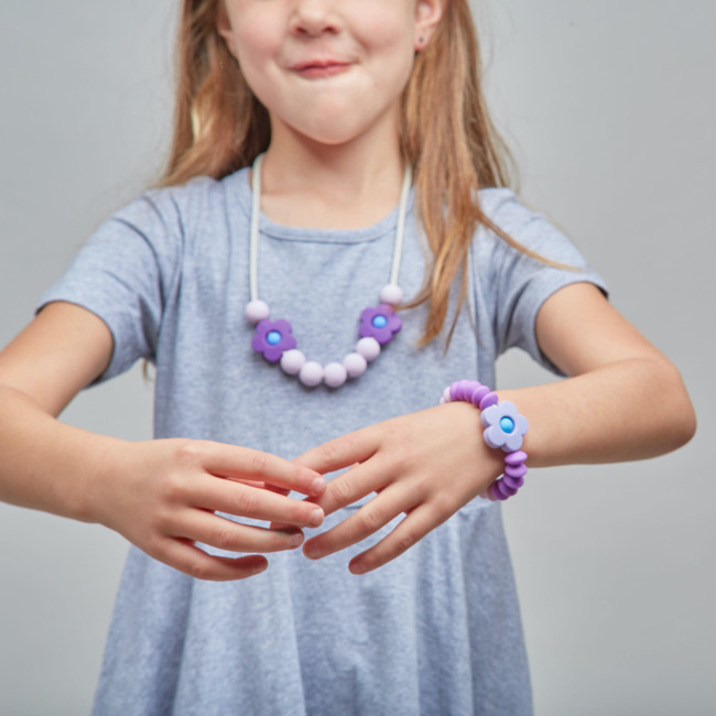 Plum Daisy Sensory Bracelet - Bracelets - 2