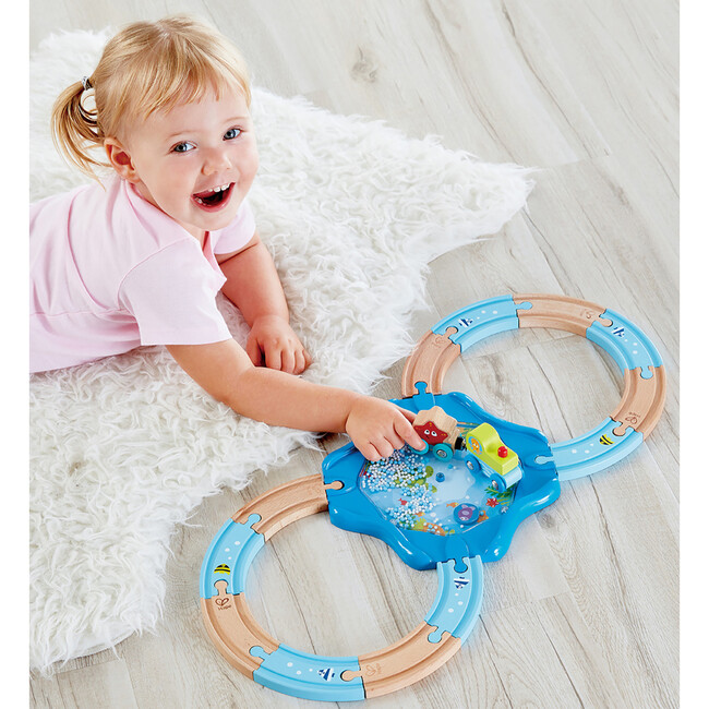 Hape: Undersea Figure 8 - Wooden Train Track Playset - Woodens - 4