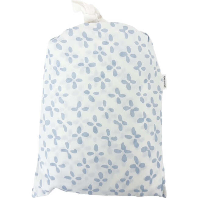 Clover Crib Sheets, Light Blue