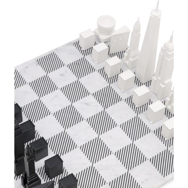 Chess Set Acrylic NEW YORK with Marble Hatch Board