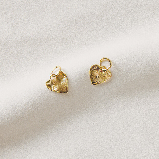 Women's Ribbed Heart of Gold Huggies - Earrings - 2