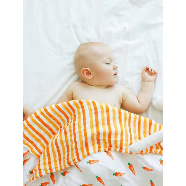 Organic Muslin Four-Layer Reversible Snug Blanket, Carrot - Blankets - 2