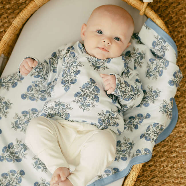 Nesting Box Baby Take Home Set - Blue Bouquet Floral Block Print - Mixed Apparel Set - 2