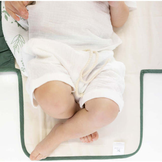 Portable Changing Clutch, Forest - Changing Pads - 4