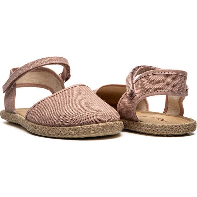 Abigail Sandal, Rose