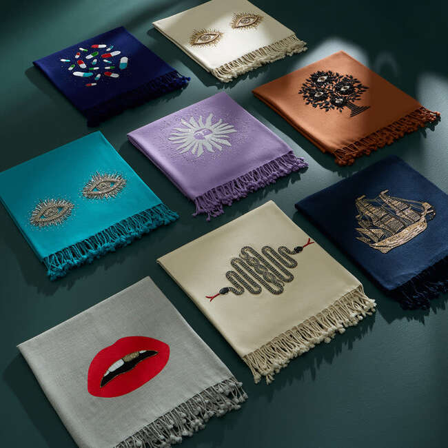 Lips Embellished Throw - Throws - 4