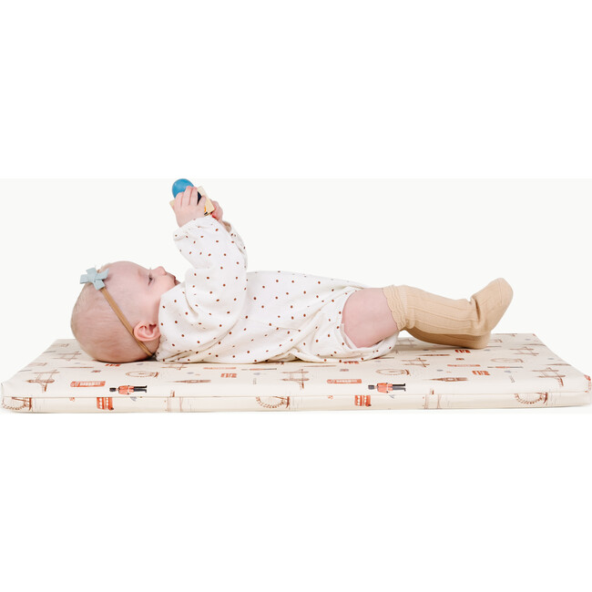 Maisonette x Gathre Padded Changing Mat, London - Changing Pads - 2