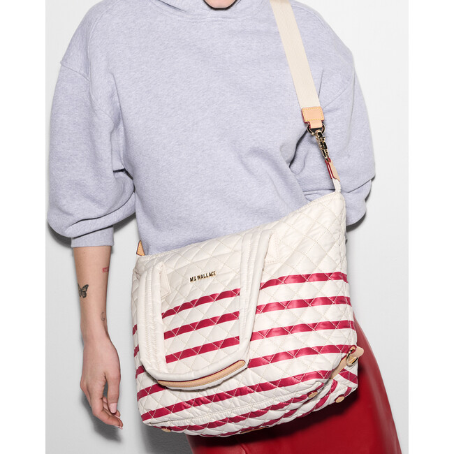 Medium Sutton Deluxe, Sandshell/Apple Charterstripe - Bags - 4