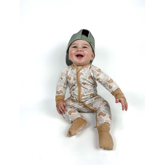 Neutral Desert Camo Snoozer
