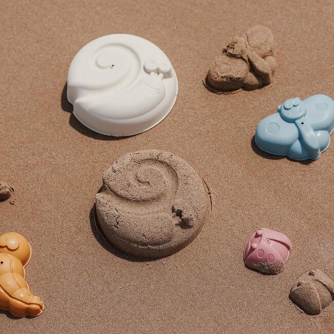 ECO Beach Rollers Highway and Railway Track Builder with Sand Molds - Outdoor Games - 7