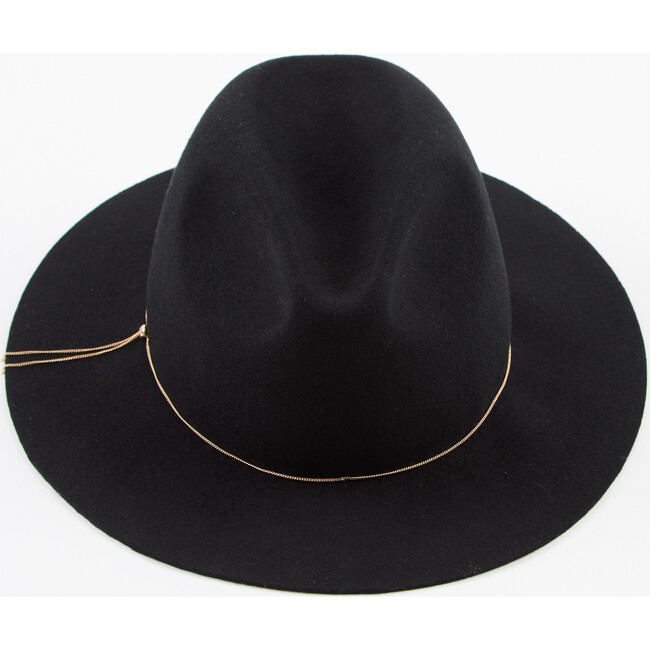Sandy, Black