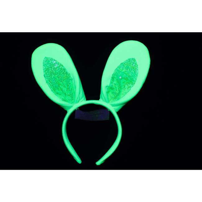 A Leading Role Green Glow Bunny Ears